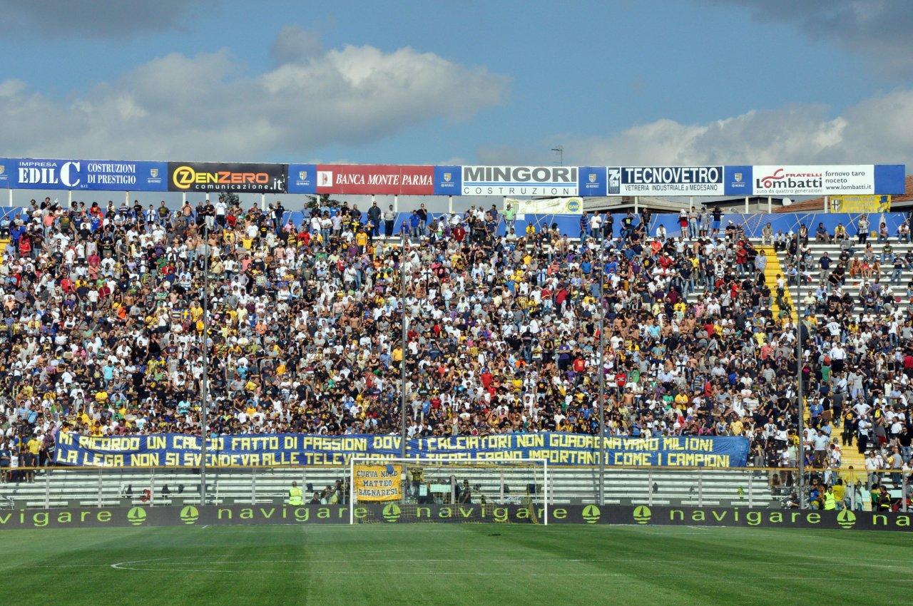 striscione Parma Genoa